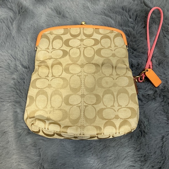 Coach Wrist Bag - Picture 6 of 12